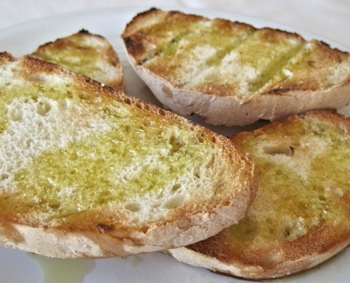 8 consigli per conservare l'olio d'oliva bruschetta olio