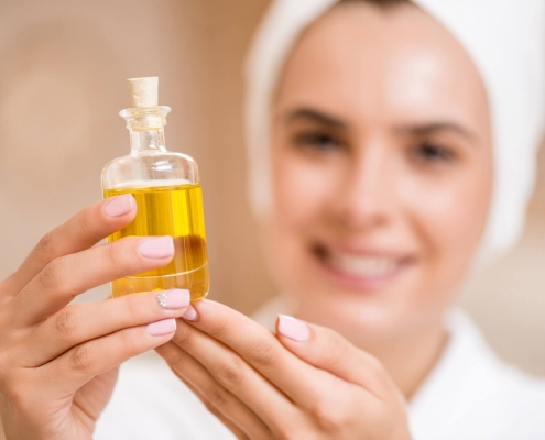 I segreti dell'olio extravergine per il corpo, la pelle e i capelli